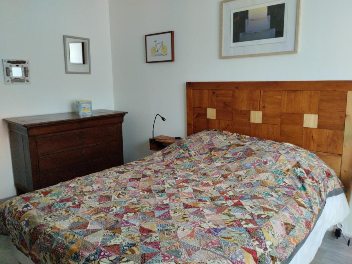 La Pause Sous Le Pin B&B Chambres D'Hotes Capestang Esterno foto