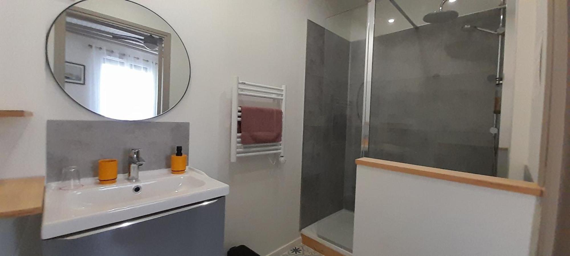 La Pause Sous Le Pin B&B Chambres D'Hotes Capestang Esterno foto